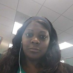 Meet your Posher, Quandra